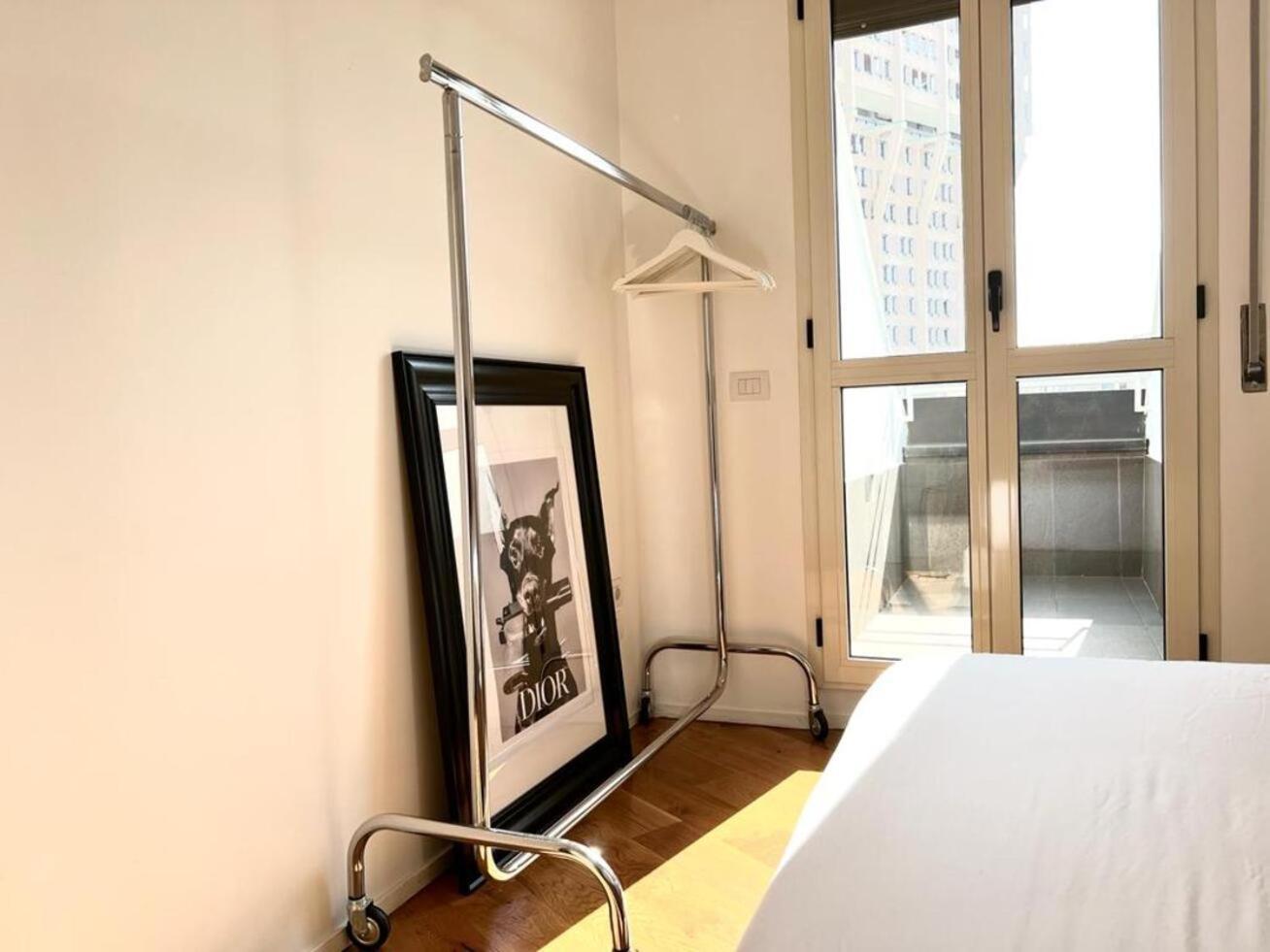 Comecasa Attic 5 Min Walk From Duomo มิลาน ภายนอก รูปภาพ