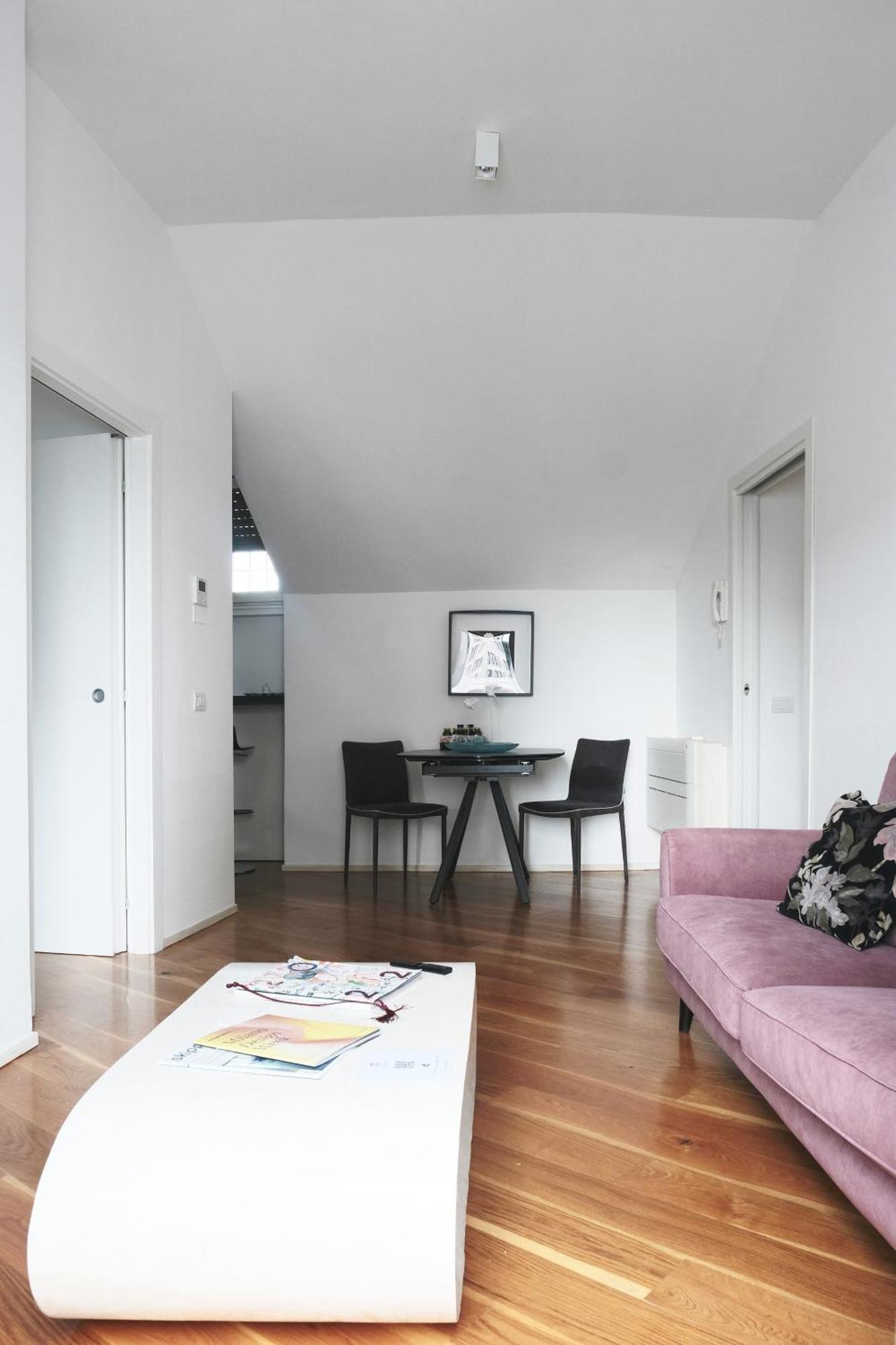 Comecasa Attic 5 Min Walk From Duomo มิลาน ภายนอก รูปภาพ