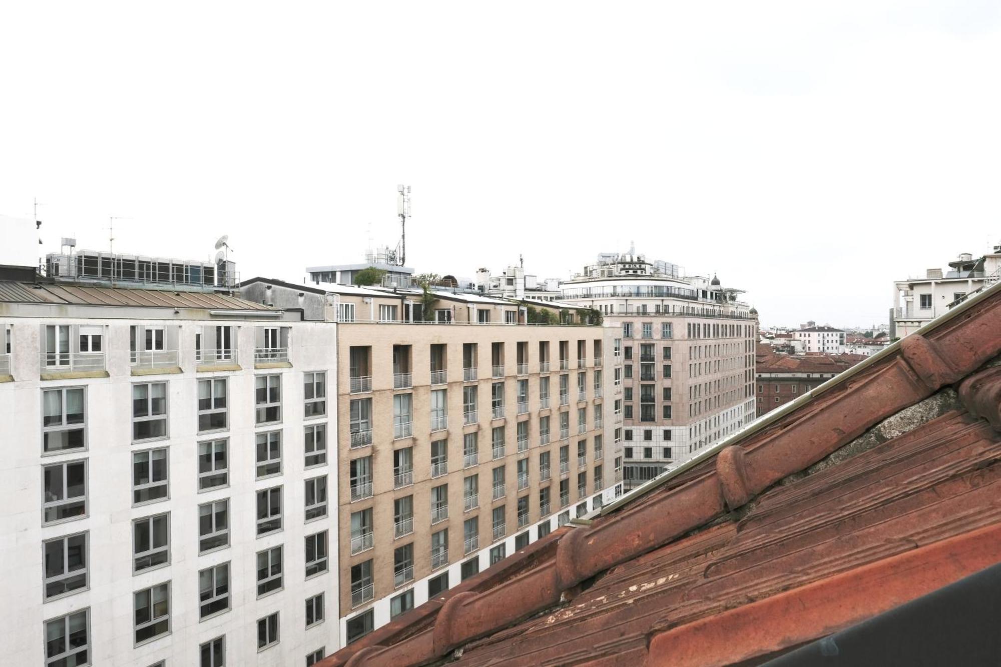 Comecasa Attic 5 Min Walk From Duomo มิลาน ภายนอก รูปภาพ